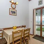 Neno Apartman Stanići