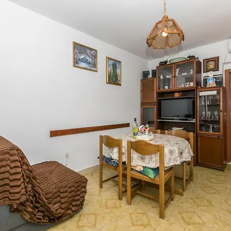 Neno Apartman