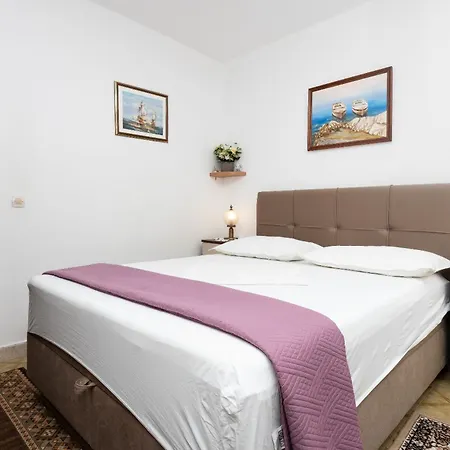 Neno Apartment